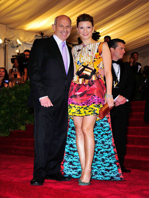 платье с бантом