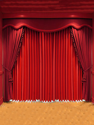 алые театральные кулисы