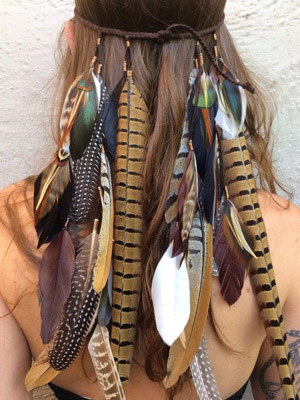 перья на голове