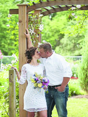 короткое коктейльное платьице