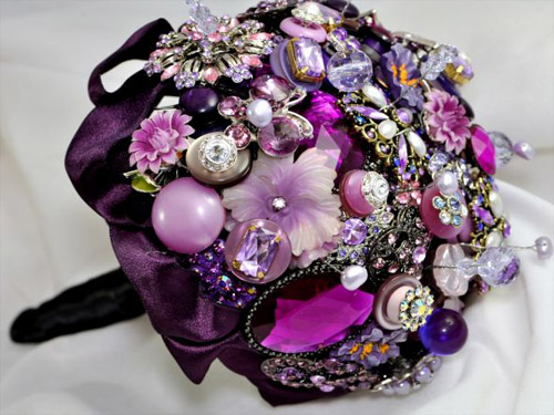 букет из драгоценных камней