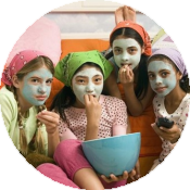 Гламурный праздник в пижамах