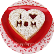 Малиновые сердечки для мамы