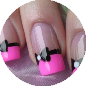 Весенние идеи маникюра на 8 Марта